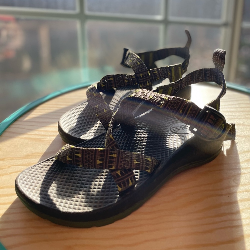Chacos Ecotread Sandals: Youth Size 2US/33EU in Forest Points Green